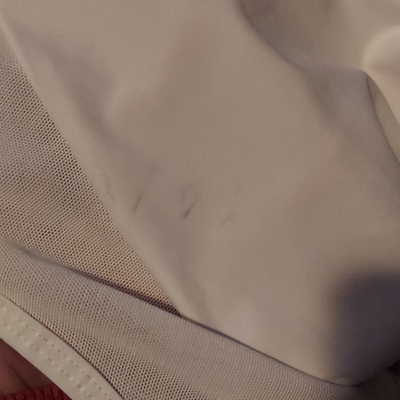 (Stained) 🍓 5/$5 • All In Motion - Picture 4 of 4